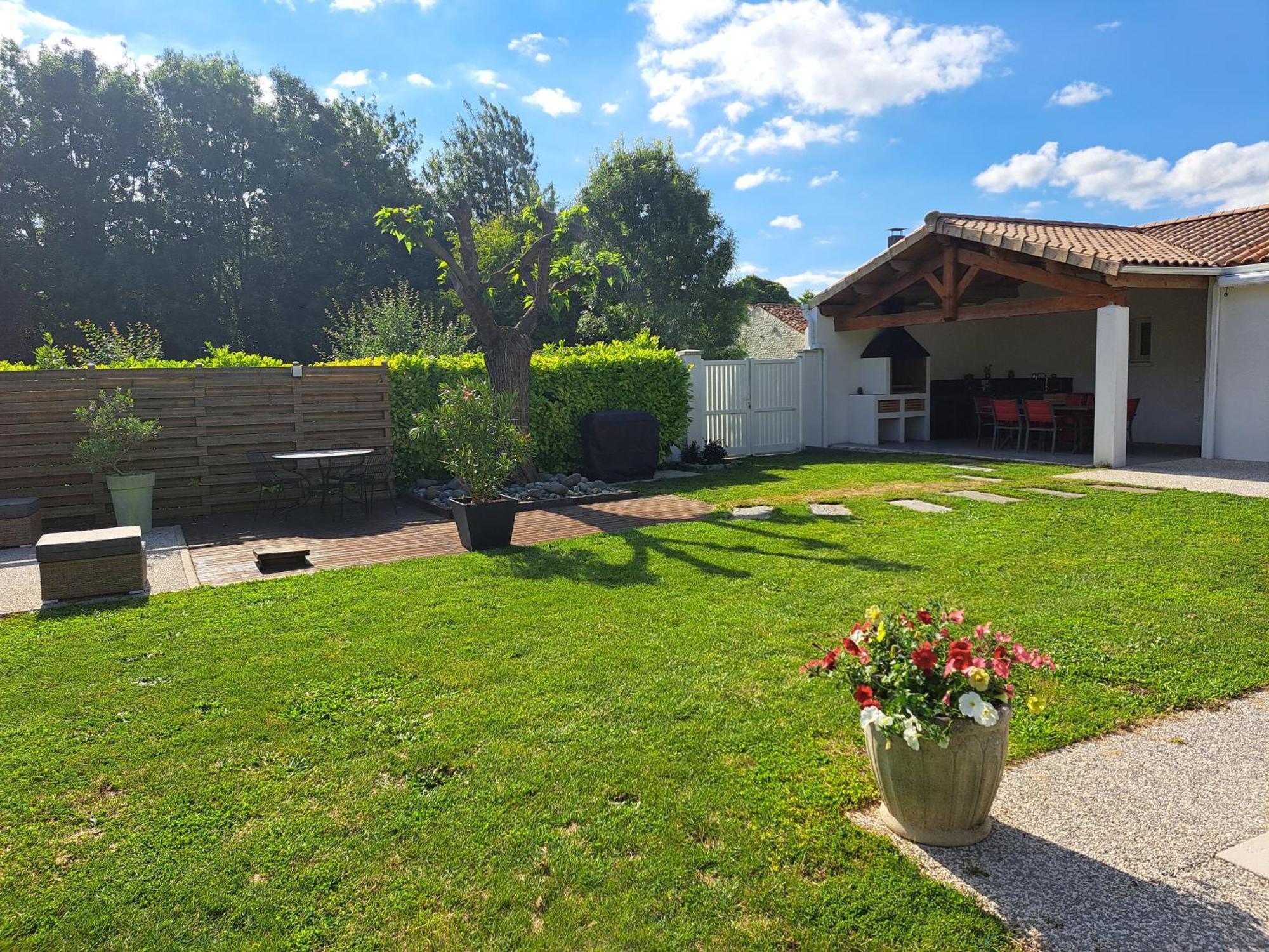 Chambre D Hote La Riviere 45M2 Jardin Et Piscine Aigrefeuille-dʼAunis Exterior foto